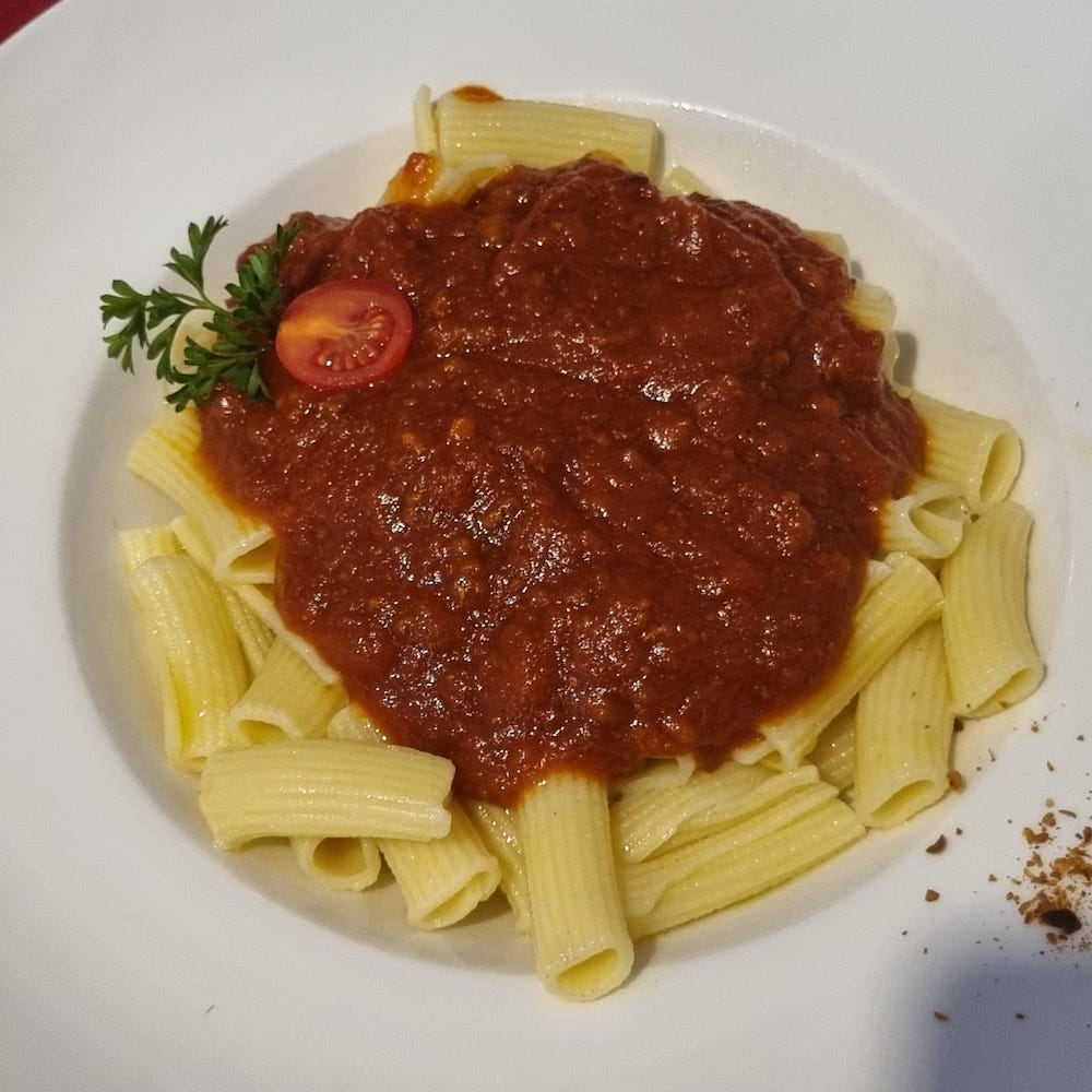 <h4><u>Rigatoni o Espirales</u> <br> $6.990 </h4><br> Rigatonis pasta en foma de tubos cortos o espirales de pasta fresca.<br> + $2.000 Agrega queso parmesano 50 gr.